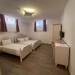 Mavi فندق