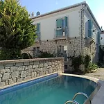 Mavi Alacati