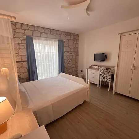 Mavi Hotel