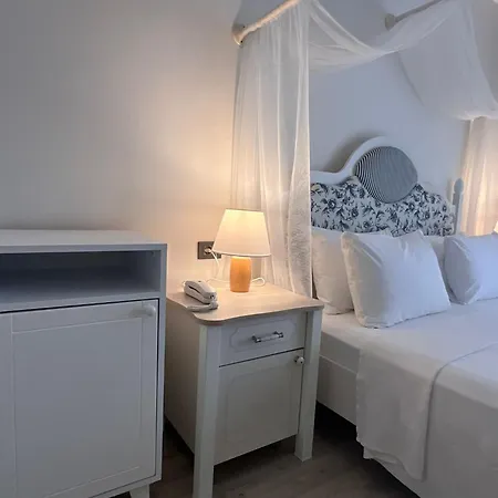 Mavi Hotel *