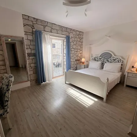 Hotel Mavi *